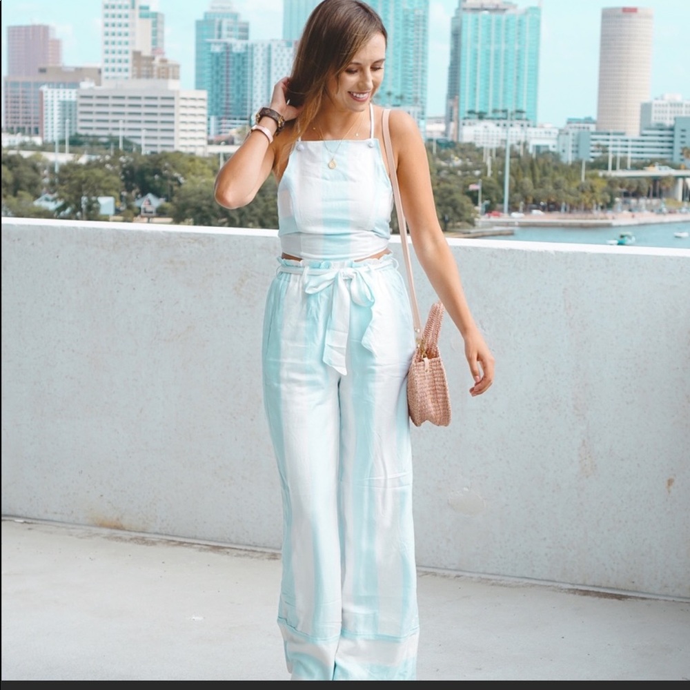 NWT - Lauren James TOP & Pants set - size Large